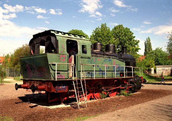 Velha Locomotiva Vapor Campo — Fotografia de Stock