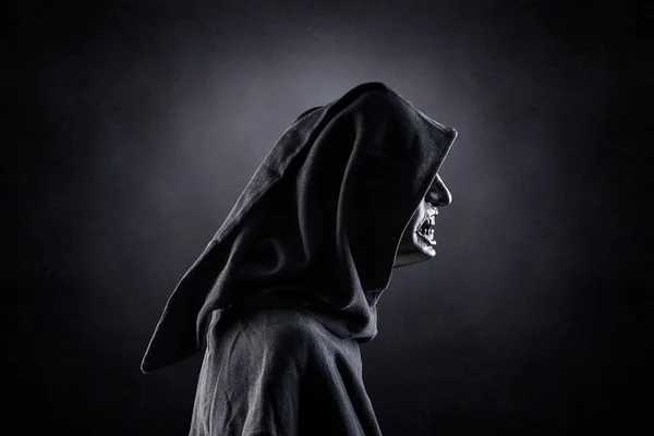 Retrato Preto Branco Uma Jovem Mulher Quarto Escuro — Fotografia de Stock