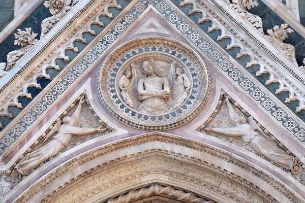 Wrapping Christ His Shroud Portal Side Wall Cattedrale Santa Maria — Stock Photo, Image