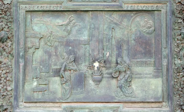 Bebådelse Jungfru Maria Detalj Den Centrala Dörren Till Katedralen Mary — Stockfoto