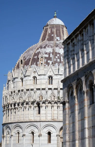 Pisa Talya Daki Piazza Dei Miracoli Mary Katedrali Nin Vaftizhanesi — Stok fotoğraf