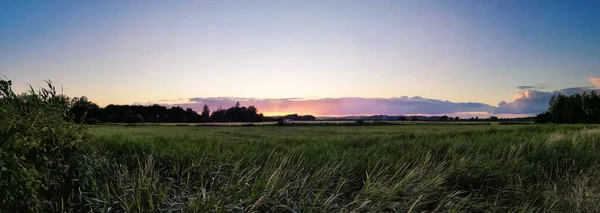 Belo Pôr Sol Sobre Lago — Fotografia de Stock