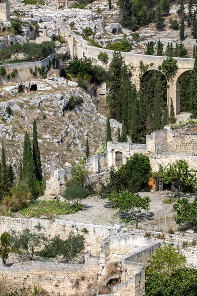 Gravina Puglia Met Romeinse Brug Met Twee Verdiepingen Die Zich — Stockfoto