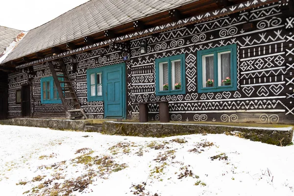 Casa Popular Pintada Aldeia Unesco Cicmany Eslováquia — Fotografia de Stock