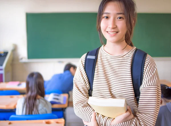 Retrato Asiático Bonito Estudante Adolescente Sala Aula — Fotografia de Stock