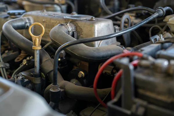 Detail Použitého Motoru Mechanickými Díly Výhledu Uvnitř Vozu — Stock fotografie
