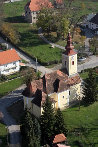 Парафіяльній Церкві Сен Франциск Ксаверій Vugrovec Хорватія — стокове фото