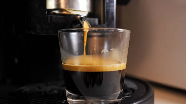 Ekspres Kawy Filiżanką Espresso — Zdjęcie stockowe