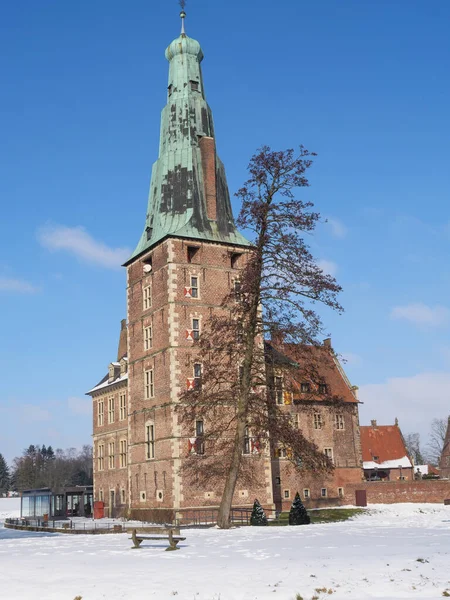 Wintertijd Bij Een Duitse Kasteel — Stockfoto