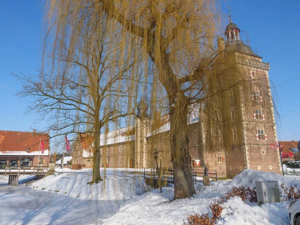 Wintertijd Bij Een Duitse Kasteel — Stockfoto