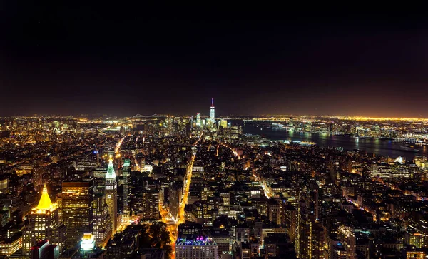 纽约城市的夜景 — 图库照片