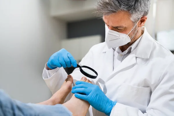 Ingrown Toenail Problem Infected Patient Foot Check — Stock Photo, Image