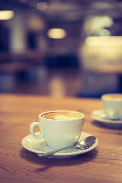 Kaffekopp Träbord — Stockfoto