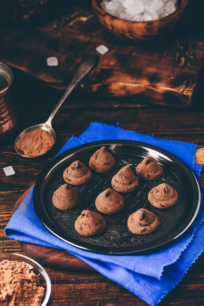 Trufas Caseras Con Chocolate Negro Bandeja Metal — Foto de Stock