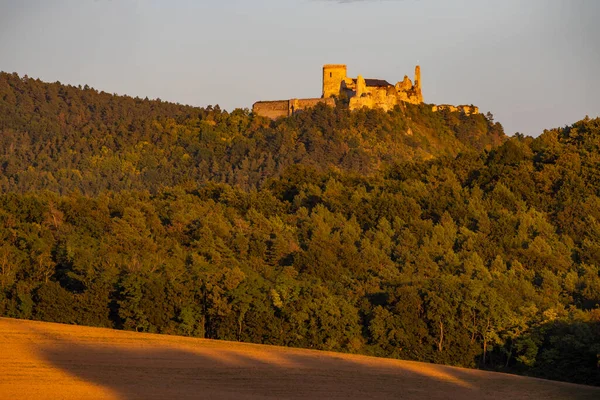 山中城堡的美丽景色 — 图库照片