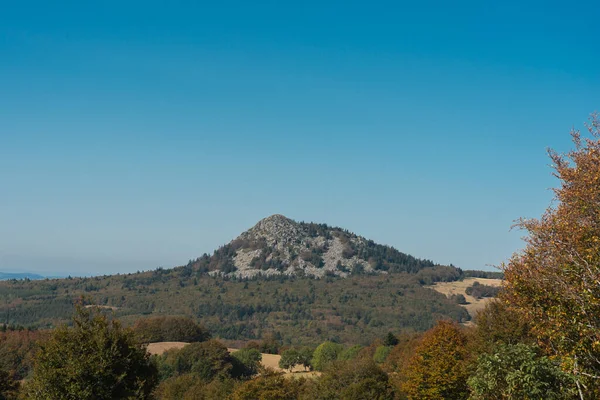 Una Montagna Alla Fonte Della Loira — Foto Stock