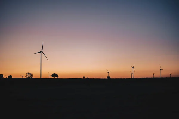 Windräder Sonnenuntergang — Stockfoto