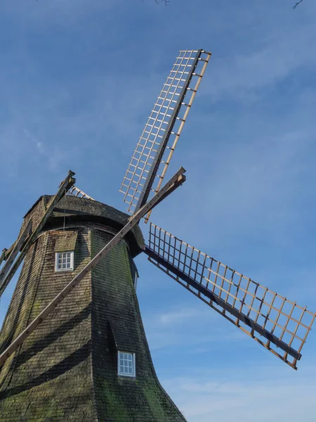 Väderkvarn Underlandet — Stockfoto