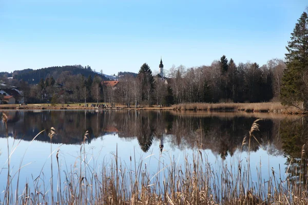 Vackert Landskap Med Flod Och Sjö Bakgrunden — Stockfoto