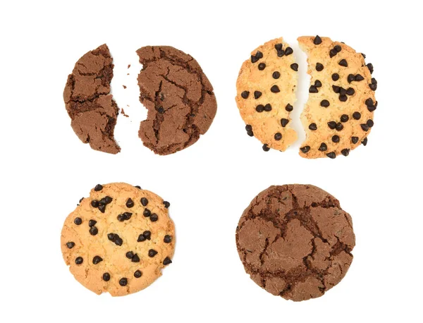 碎成半圆形的饼干 与白色背景隔离的巧克力片 — 图库照片
