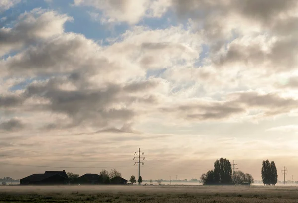 Prachtige Zonsondergang Het Veld — Stockfoto