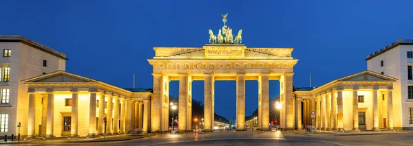 Puerta Brandeburgo Por Noche Berlín Alemania —  Fotos de Stock