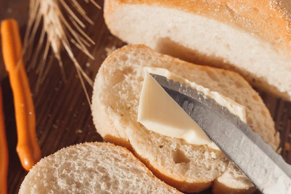 Pão Ciabatta Com Espigas Trigo Espalhe Manteiga Pão — Fotografia de Stock