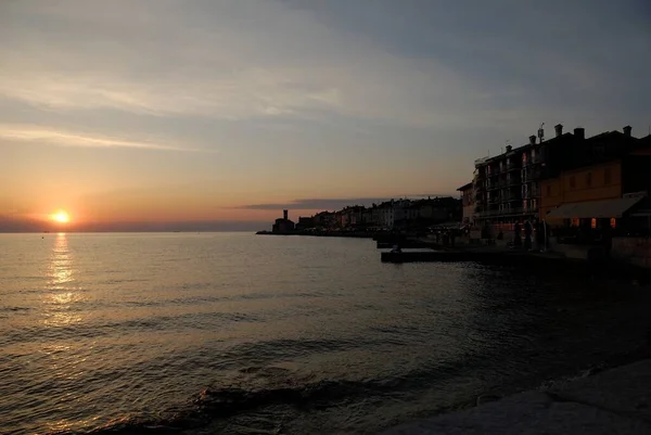 Apă Suprafață Mare Într Frumos Apus Aur Marea Adriatică Piran — Fotografie, imagine de stoc