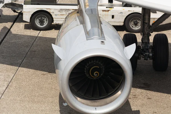 Двигун Реактивний Турбіна Згоряння Посадкове Обладнання Міжнародних Літаків Крупним Планом — стокове фото