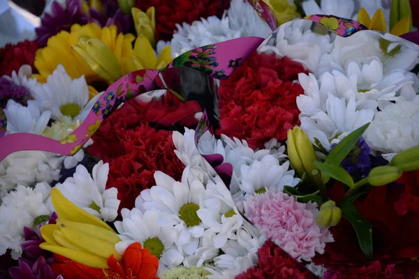 Schöne Blumen Auf Dem Markt — Stockfoto