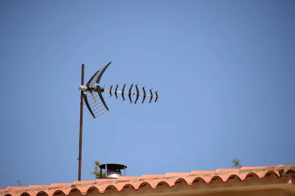 Satellite Dish Antenna Blue Sky — Stock Photo, Image