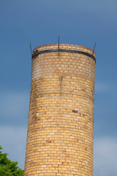 ビルバオ市の建物の塔は — ストック写真
