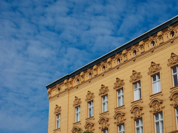 德国东柏林传统的历史建筑立面 — 图库照片