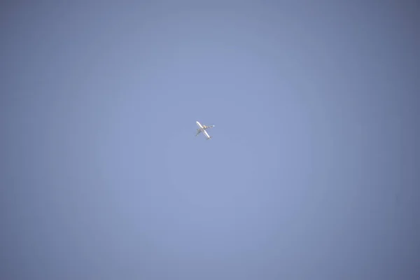 Flygande Flygplan Himlen — Stockfoto