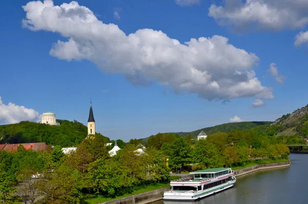 Kelheim Befreiungshalle Dampfer Main Donau Kanal — ストック写真