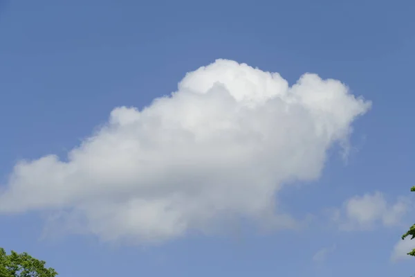 Weiße Wolken Himmel — Stockfoto