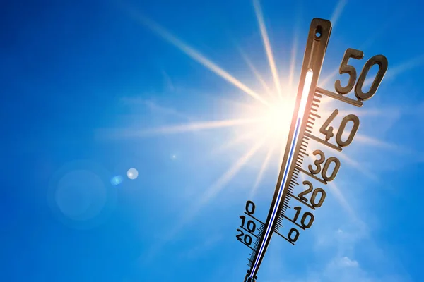 Ordet Solen Den Blå Himlen — Stockfoto