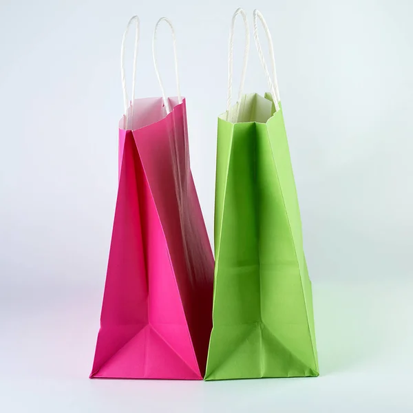 Sacos Compras Retangulares Papel Rosa Verde Com Uma Alça Fundo — Fotografia de Stock