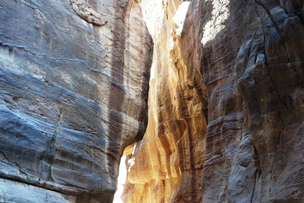 Cueva Las Montañas —  Fotos de Stock