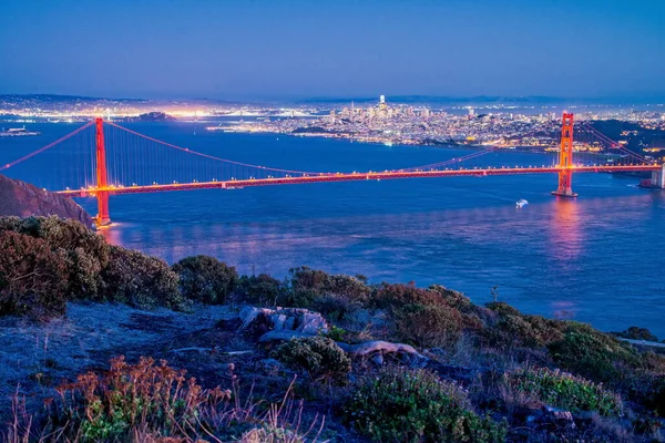 San Francisco Golden Gate Köprüsü Şehir Skyline Körfezi Üzerinde — Stok fotoğraf