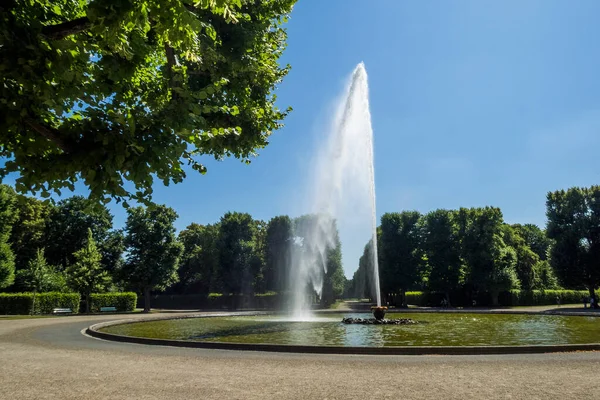 Niemcy Hanower Wielka Fontanna Parku Herrenhausen — Zdjęcie stockowe