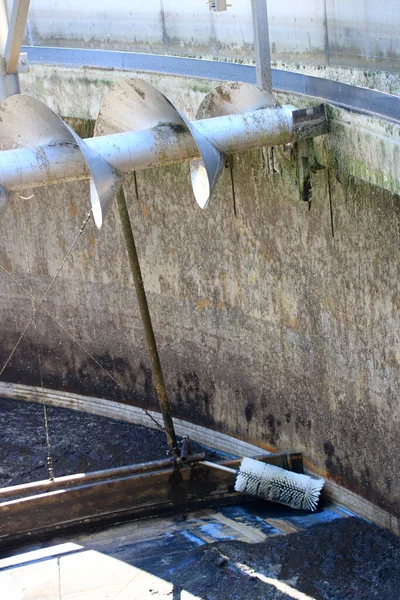 Borstel Voor Het Reinigen Van Goot Secundaire Zuiveraar Van Een — Stockfoto