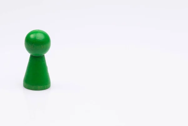 Immagine Mostra Una Figura Verde Legno Isolato Bianco — Foto Stock