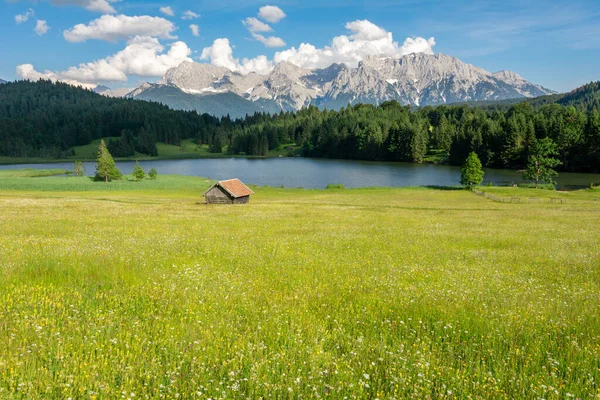 Idilliaco Lago Geroldsee Nelle Montagne Del Karwendel Delle Alpi Bavaresi — Foto Stock