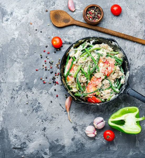 Huevos Revueltos Con Proteínas Habas Espárragos Huevos Fritos Con Verduras —  Fotos de Stock