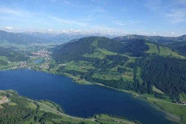 Luftaufnahme Der Berge Und Des Sees Den Alpen — Stockfoto