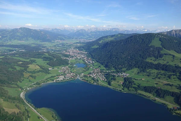 Letecký Pohled Hory Řeku Alpách — Stock fotografie