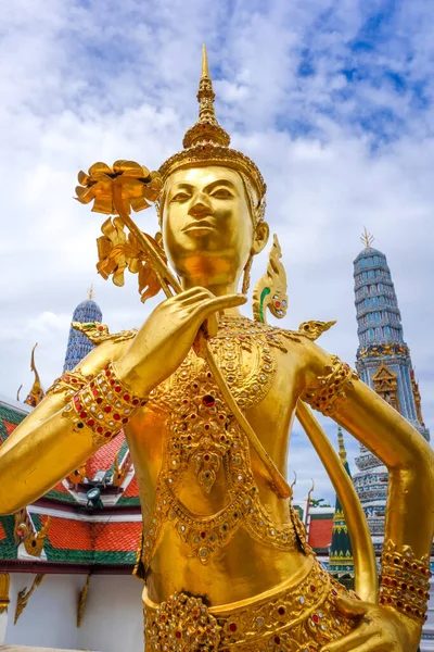 Statua Oro Kinnara Nel Grand Palace Bangkok Thailandia — Foto Stock