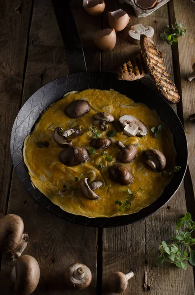 Gebakken Aardappel Met Champignons Kruiden — Stockfoto