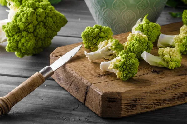 Fresh Broccoli Wooden Board — Stock Photo, Image